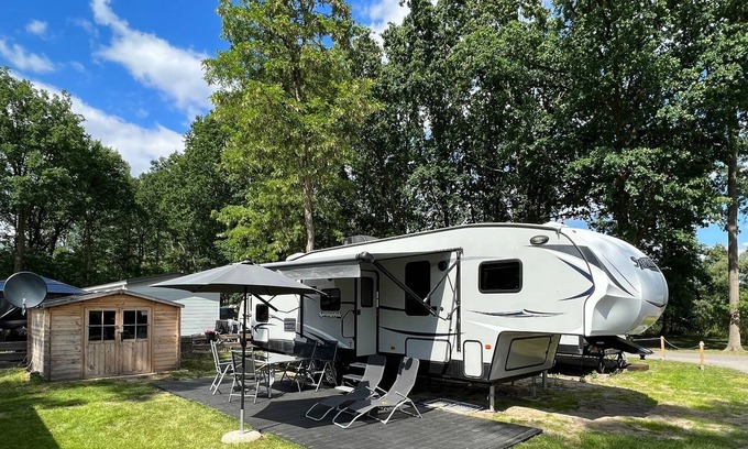 Plaue Apartment | Vrbo Property