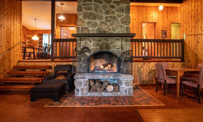 Saint-Faustin-Lac-Carre Ski Chalet | Vrbo Property