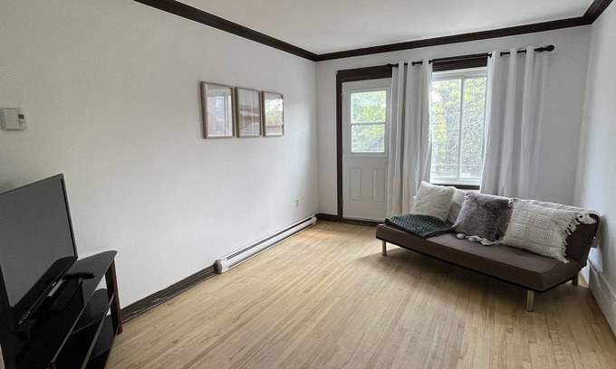 Cote-Saint-Paul Apartment | Vrbo Property