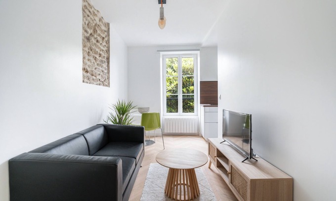13th Arrondissement Gobelins Apartment | Vrbo Property