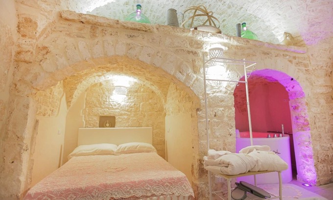 Old Town Cisternino Apartment | Vrbo Property
