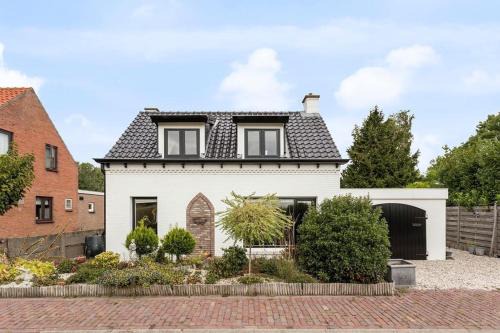 Waterlandkerkje House | Vrijstaande woning, grote tuin.