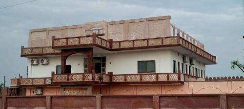 Banar Hotel | Vrindavan Garden & Hotel