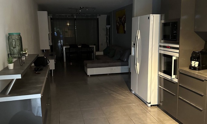 Carnon-Plage Apartment | Vue Imprenable sur le Port a Deux pas de la Plage et des Deux Côtés Rives