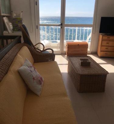 Alojera Apartment | VV YELYMAR. PLAYA DE ALOJERA