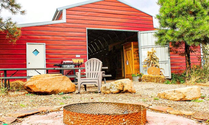 Monticello House | W-W: The Barndominium for Large Groups