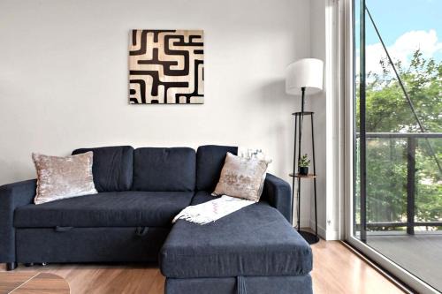 Downtown Minneapolis Apartment | W322 Cozy Luxury 1Bedroom Condo In Downtown Minneapolis, Minutes From Minneapolis Convention Center & US Bank Arena