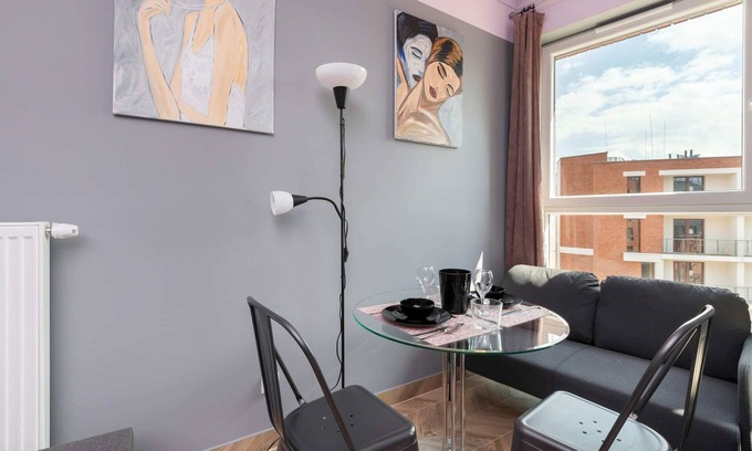Gdansk City Center Apartment | Wałowa 25 | Studio for 4 | Balcony | Gdańsk