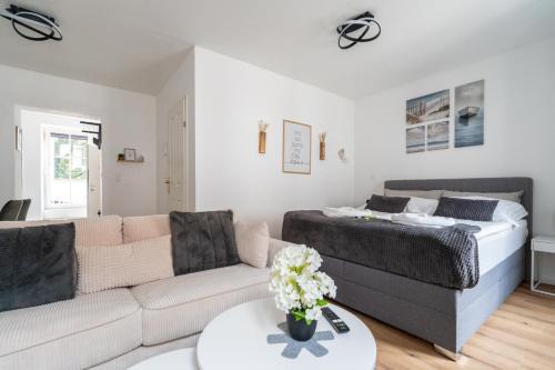 Mautern an der Donau Apartment | Wachau Oasis - Elegance with a Private Terrace