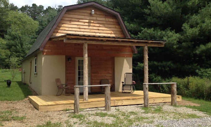 Chillicothe Cabin | Wagon Wheel Rentals Cabin 1 - Family Friendly