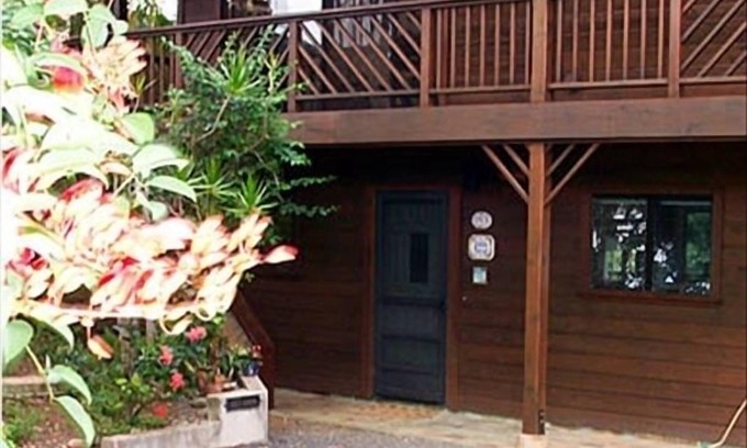 Wailua Homesteads Apartment | Wailua Hideaway - One Bedroom Stream-Side Apartment