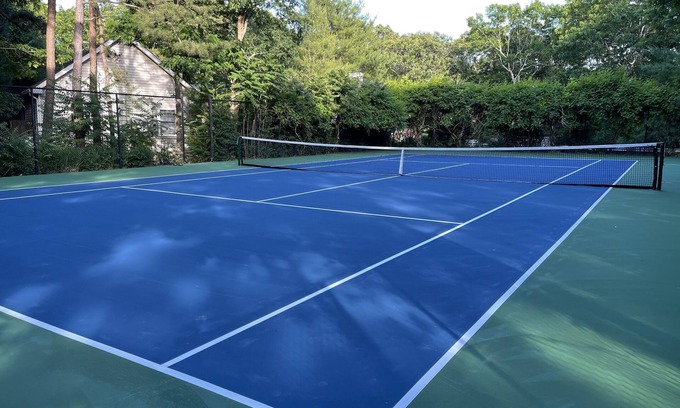 East Hampton House | Wainscott Private Oasis -Tennis and Pool plus Home Theater