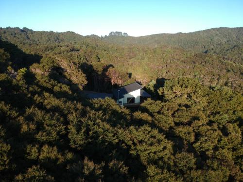 Matapouri Ski Chalet | Waiotoi - The Bush Hideaway