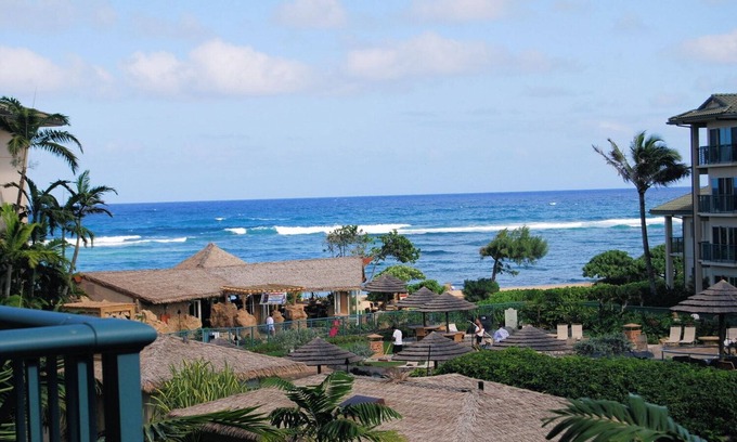 Wailua Condo | Waipouli Beach Resort Gorgeous Luxury Ocean View & Pool View AC!