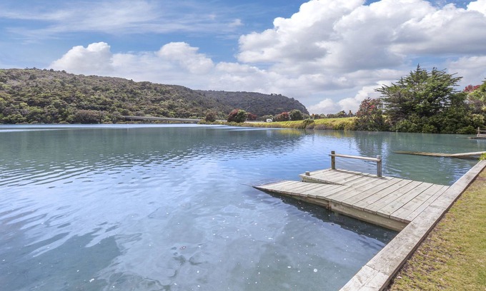 Waiwera House | Waiwera Estuary Escape - Waiwera Accommodation