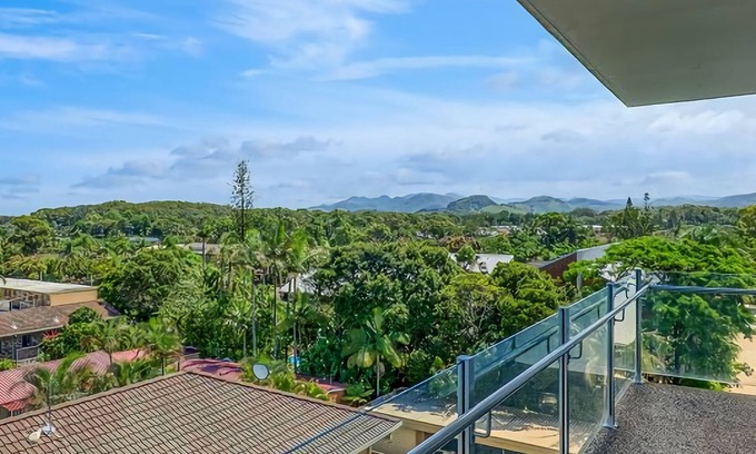 Coffs Harbour Apartment | Wake up each morning to fresh ocean breezes, then take a short walk across the street to Park Beach