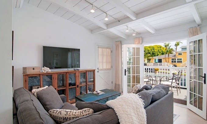 Carlsbad Condo | Walk to Beach | AC | Patio w/Ocean View