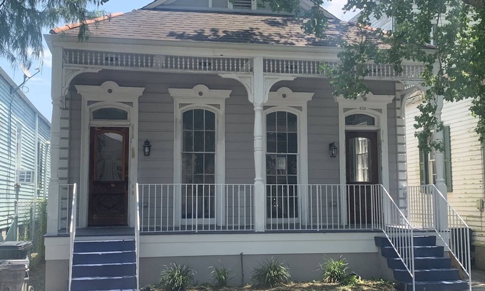 McDonough House | Walk to French Quarter Fest next month for this property.
