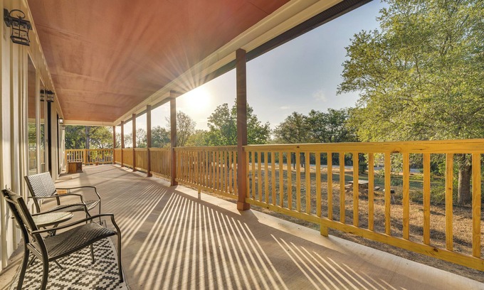 Seguin House | Walk to Guadalupe River: Seguin Home w/Fire Pit
