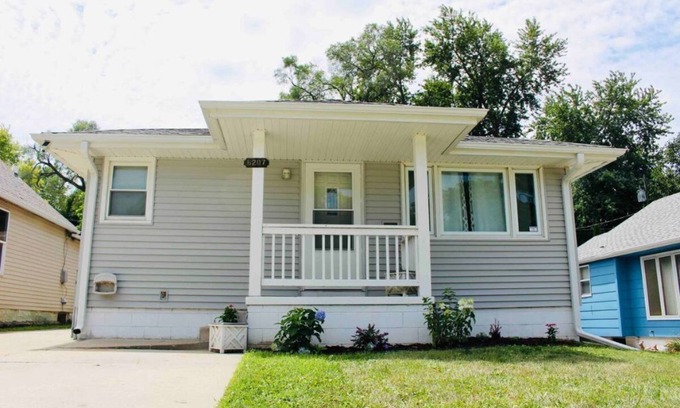 Benson House | ➽Walk to Historic Benson➽ Netflix➽Renovated