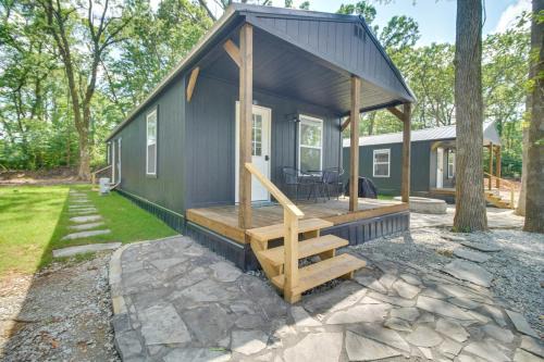 Grove House | Walk to Lake Cozy Grove Cabin with Fire Pit