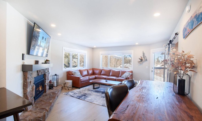 Warrior's Mark Condo | Walk to Main St & Trails | Hot Tub