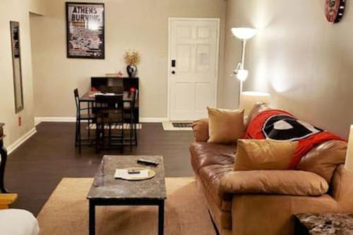 Athens Apartment | Walk to Sanford Stadium DT view Dawg Friendly