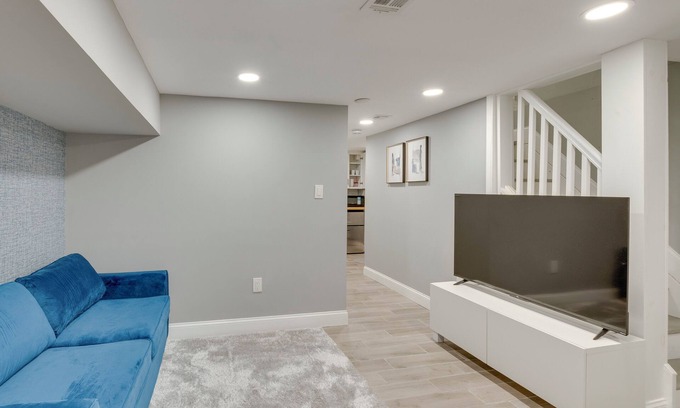 Rahway Apartment | Walk to Train Station, Restaurants: Rahway Studio!
