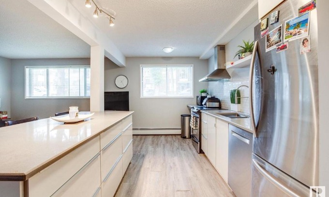 Southwest Edmonton Apartment | Walk to Whyte Ave, University Hospital, U of A, Buses, Trails!