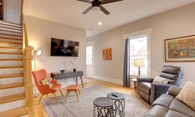 Benton Park Apartment | Walkable Area: Spacious Apt in Dtwn St Louis