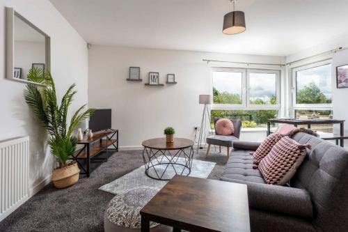 Kilmarnock Apartment | Walker Suite No 60 - Donnini Apartments