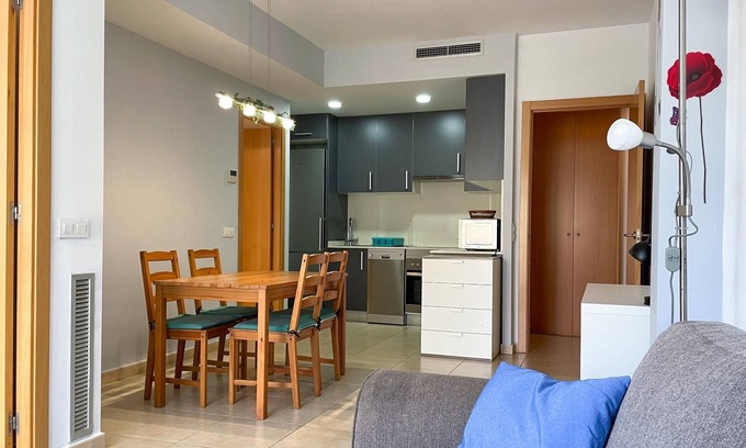 Vilanova I la Geltru Apartment | Walkers Paradise, Sunny Balcony, 100m to Marina
