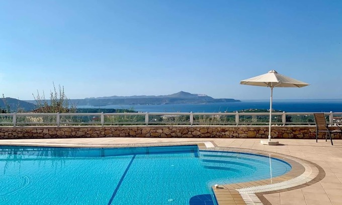 Apokoronas Villa | Walking distance to beach and all amenities