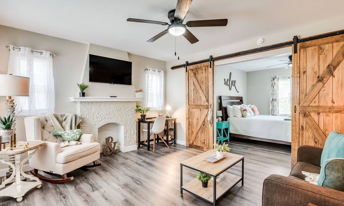 Wichita Apartment | Walking Distance to Downtown Wichita - In Unit W/D!