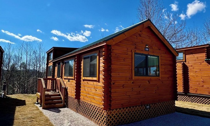 Marion Cabin | Walking Distance to Lakes James with Resort Amenities