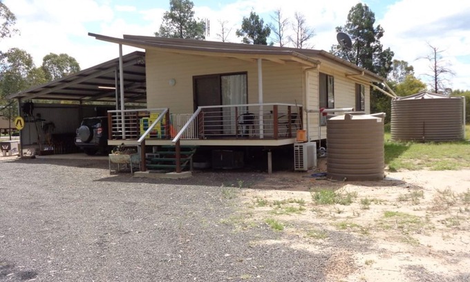 Miles House | Walking distance to miles center