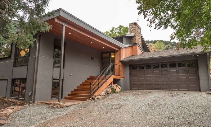 Flagstaff House | Walking Distance to Pearl Street, Chautauqua, and University of Colorado Campus