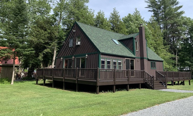 Woodgate House | Walking distance to the Pristine Private White Lake & White Lake Inn restaurant