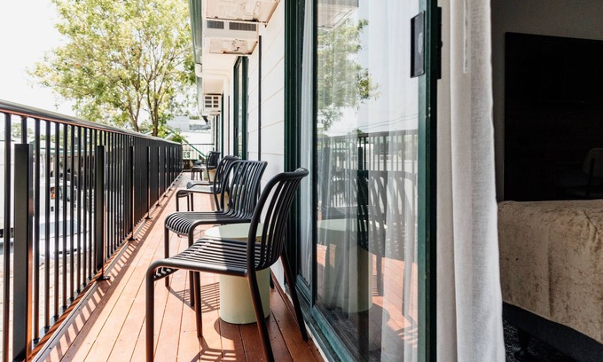 Mudgeeraba Hotel | Wallaby Hotel