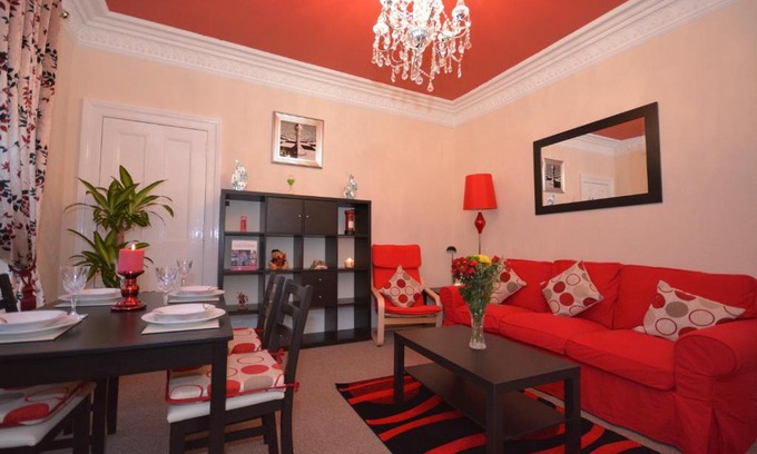 Tillicoultry Apartment | Wallace Apartment