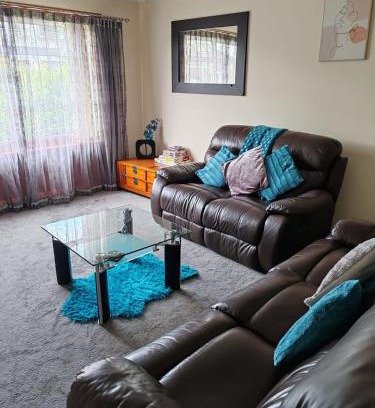 Tillicoultry House | Wallace View - Holiday Home
