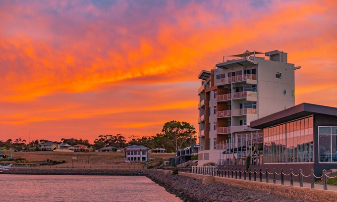 Wallaroo Apartment | Wallaroo Marina Apartments