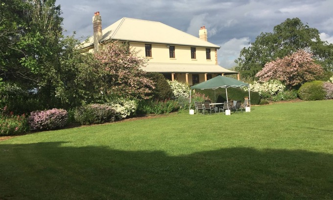 Wallaroo House | Wallaroo Wines homestead in the vines