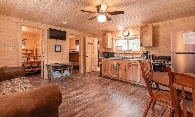 Briggsville Cottage | Walleye Waters Cottage-Pet friendly Cozy Cottages & Cabins 9 miles to Wis Dells!