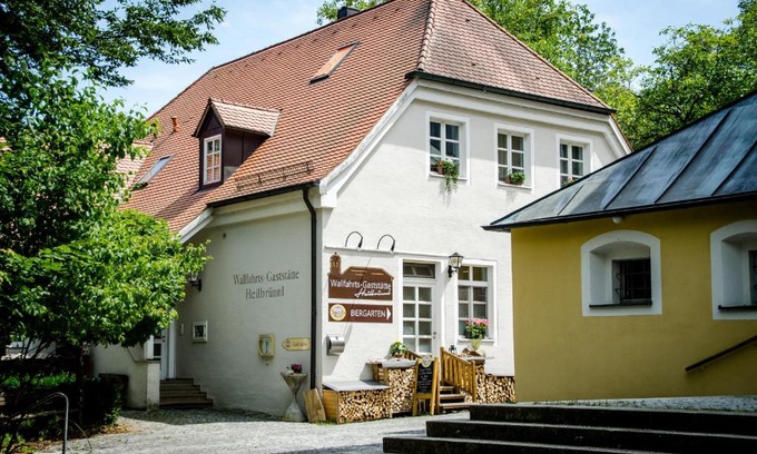 Roding Hotel | Wallfahrts-Gaststätte Heilbrünnl