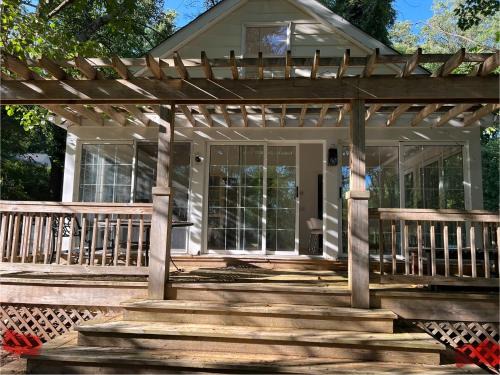 Owings Mills House | Walnut
