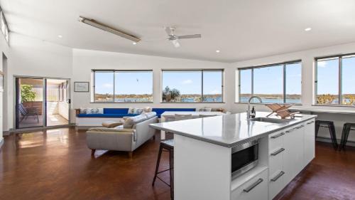 Lake Wangary House | Walshys Shack