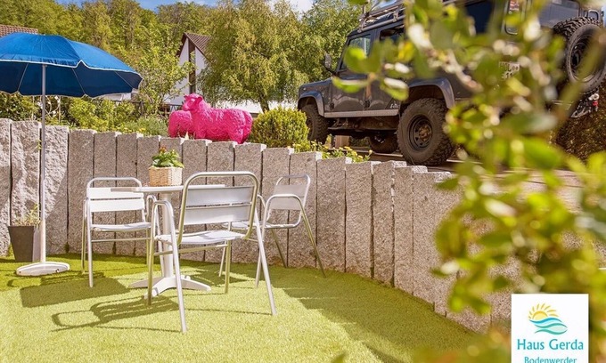Bodenwerder Apartment | Wanderer und Radfahrer Freundlich mit Pool und Grillplatz