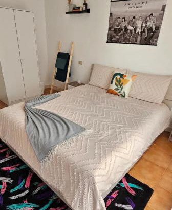 San Lazzaro di Savena House | Wanderlust Traveller Room San Lazzaro