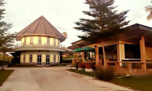 Laem Sing Resort | Wangthong Beach Resort